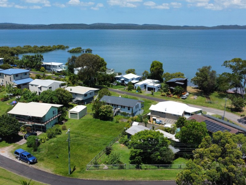 19 Mawarra Street, Macleay Island QLD 4184