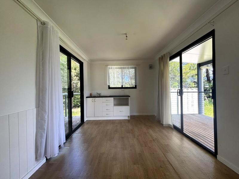 17 Sentosa Terrace, Macleay Island QLD 4184