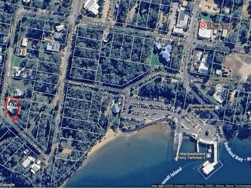 8-10 Cliff Terrace, Macleay Island QLD 4184