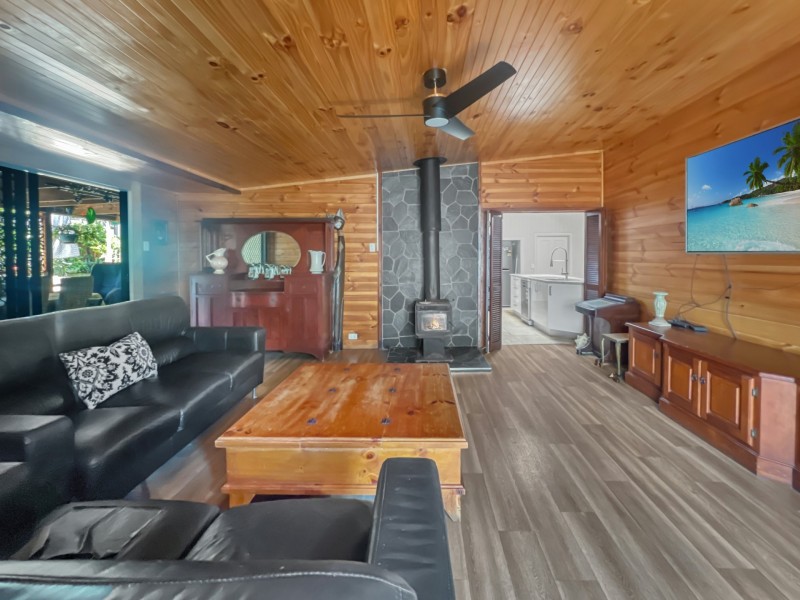 9 Florence Street, Macleay Island QLD 4184