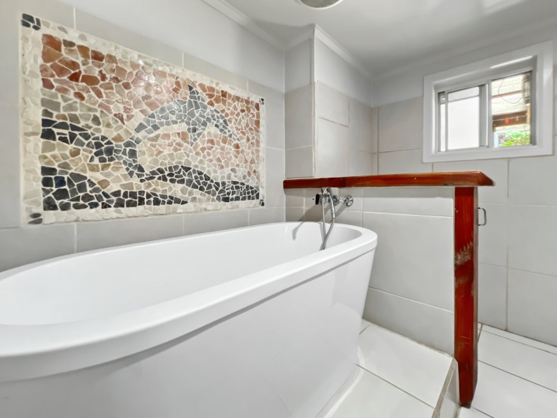 9 Florence Street, Macleay Island QLD 4184