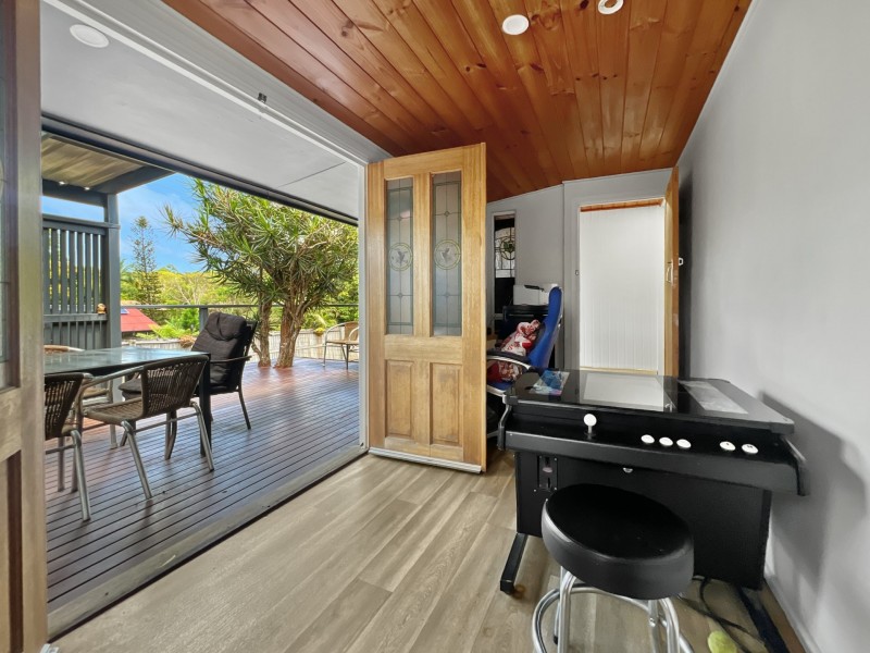 9 Florence Street, Macleay Island QLD 4184