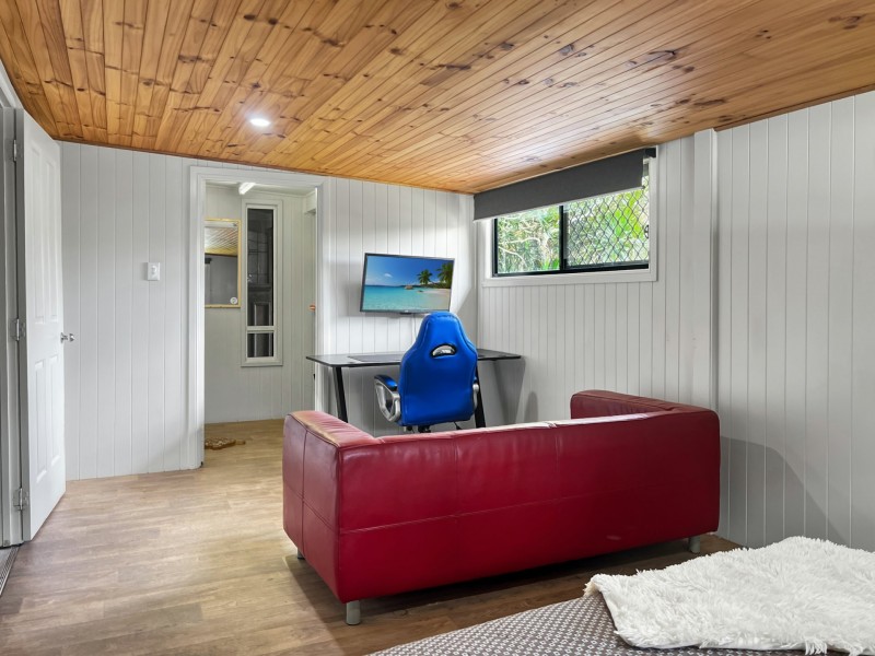 9 Florence Street, Macleay Island QLD 4184