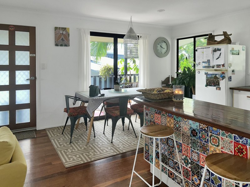 8 Pandora Court, Macleay Island QLD 4184