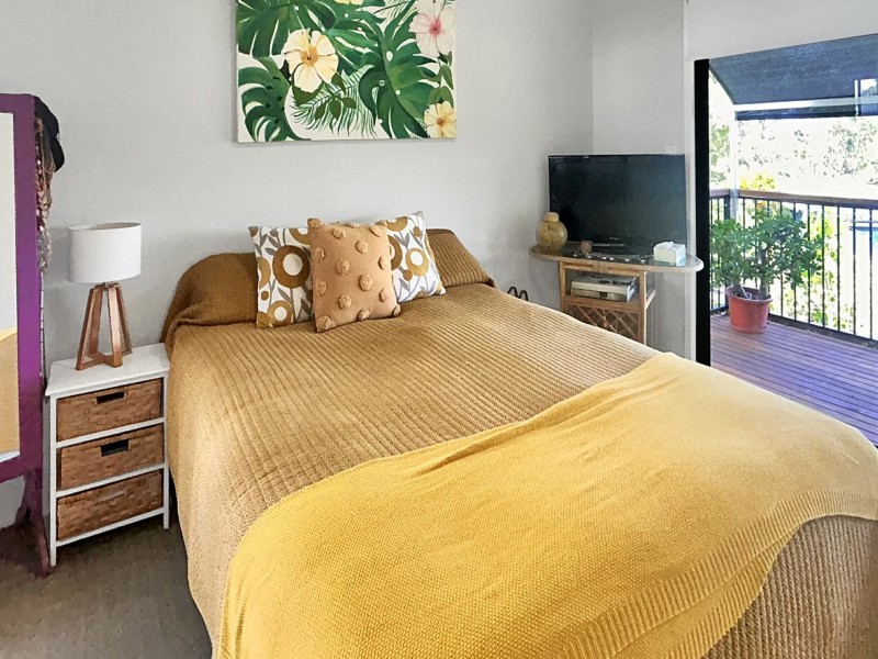 8 Pandora Court, Macleay Island QLD 4184