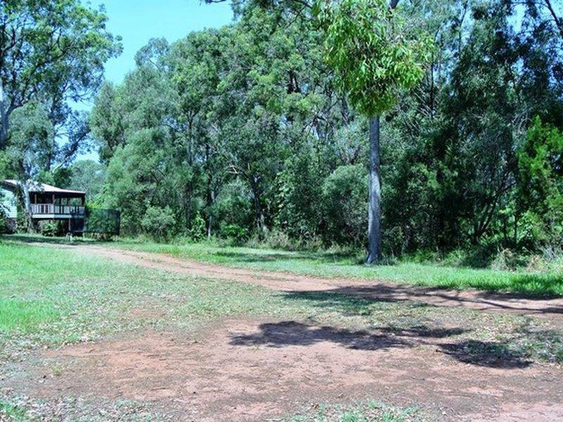 5 Cotton Tree Avenue, Macleay Island QLD 4184