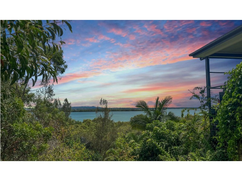 1-3 Coast Road, Macleay Island QLD 4184