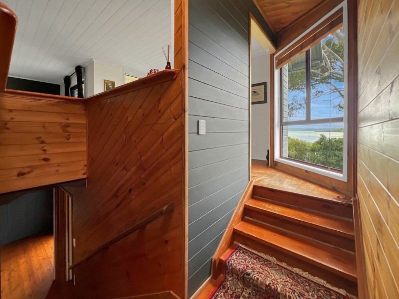 35 Jan Street, Macleay Island QLD 4184