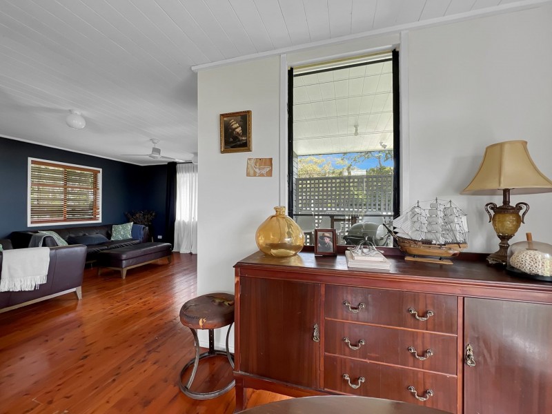 35 Jan Street, Macleay Island QLD 4184