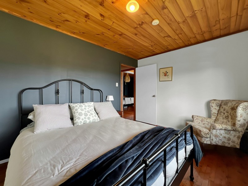 35 Jan Street, Macleay Island QLD 4184