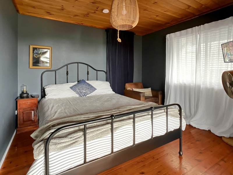 35 Jan Street, Macleay Island QLD 4184