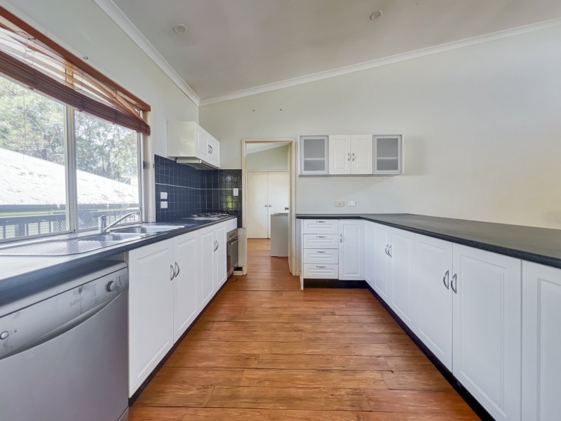 5 Daku Court, Macleay Island QLD 4184