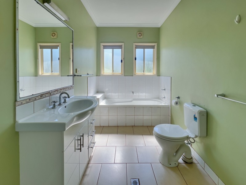 5 Daku Court, Macleay Island QLD 4184