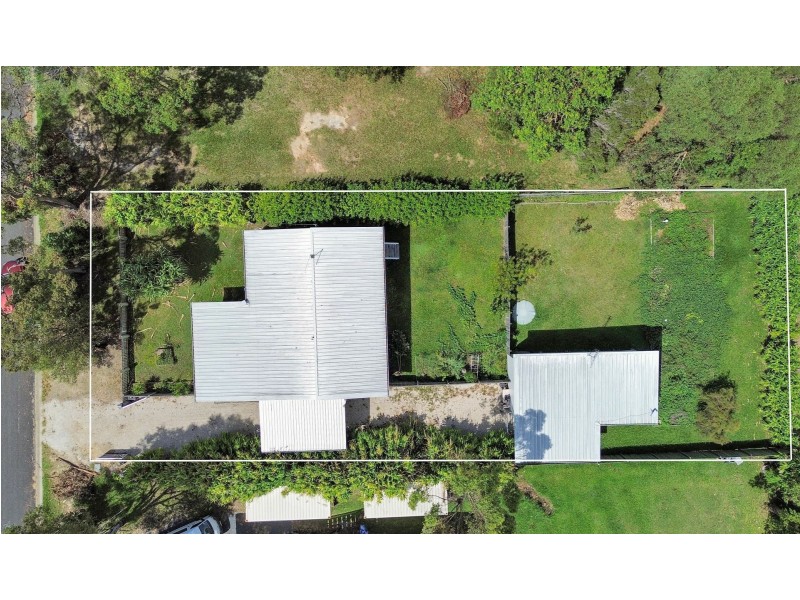 60 Eastbourne Terrace, Macleay Island QLD 4184