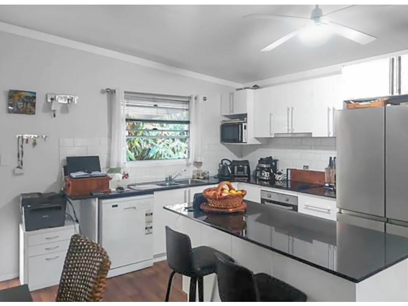 60 Eastbourne Terrace, Macleay Island QLD 4184