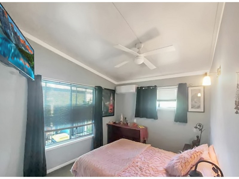 60 Eastbourne Terrace, Macleay Island QLD 4184