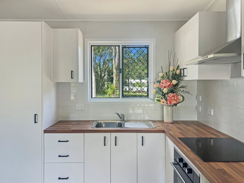 12 Heron Street, Macleay Island QLD 4184