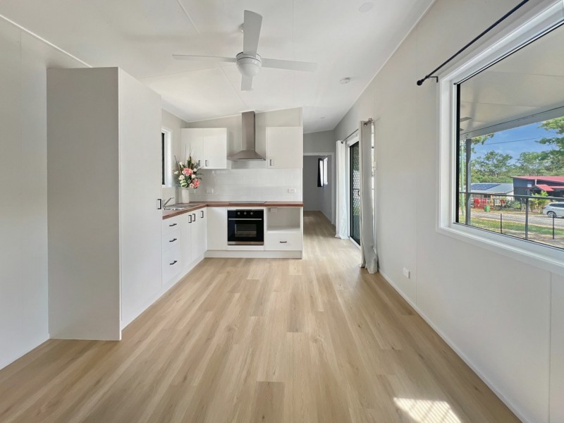 12 Heron Street, Macleay Island QLD 4184