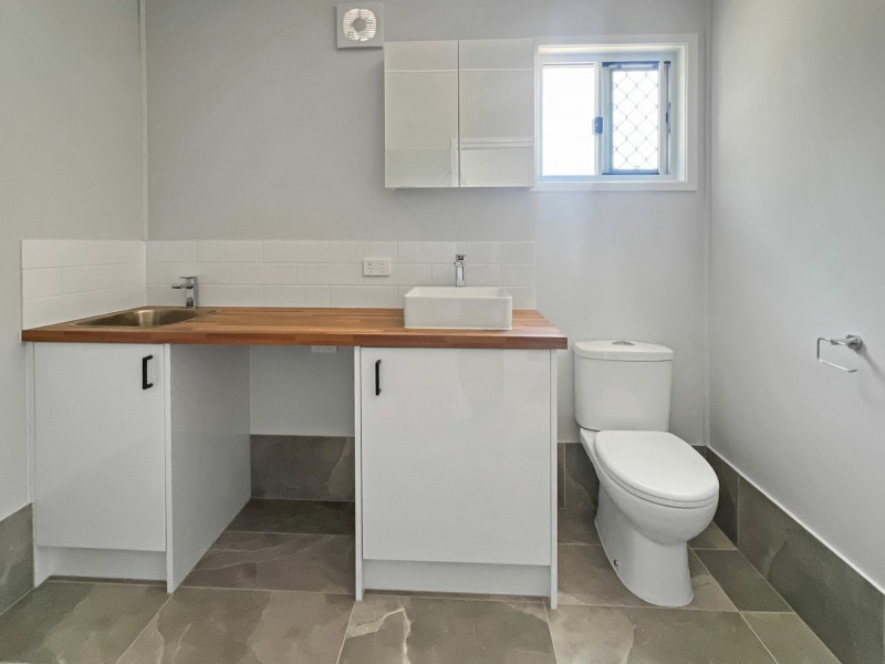 12 Heron Street, Macleay Island QLD 4184