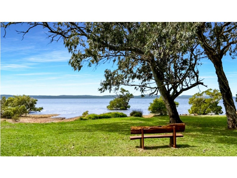 17 Morwong Street, Macleay Island QLD 4184