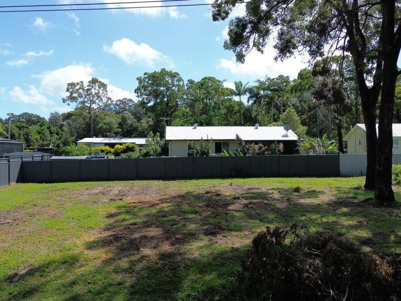11 Udara Drive, Macleay Island QLD 4184