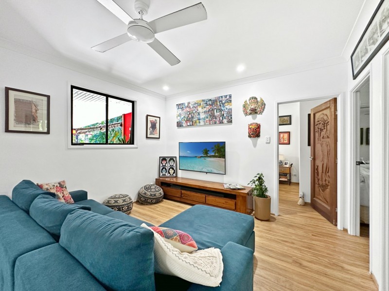 78 Charles street, Macleay Island QLD 4184