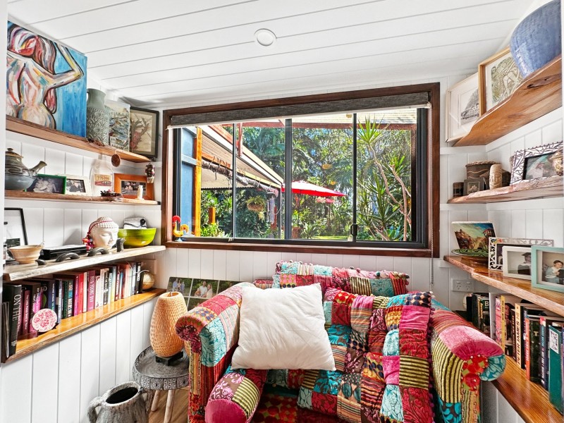 78 Charles street, Macleay Island QLD 4184