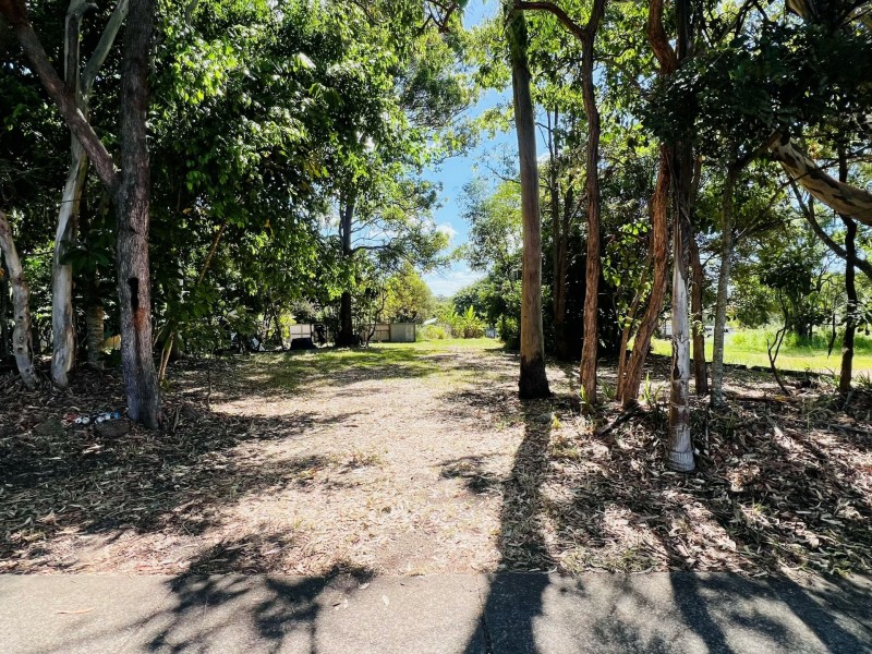 55 High Central Road, Macleay Island QLD 4184