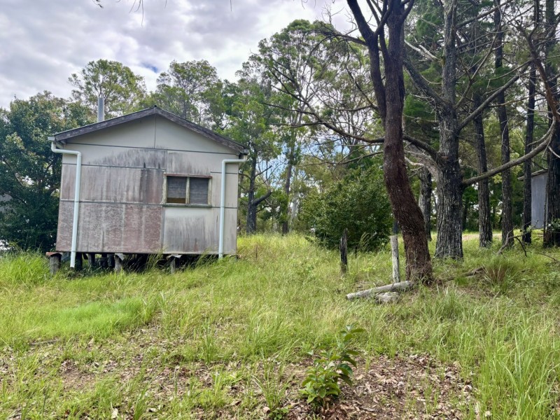 6-8 & 12-1 High Central Road, Macleay Island QLD 4184