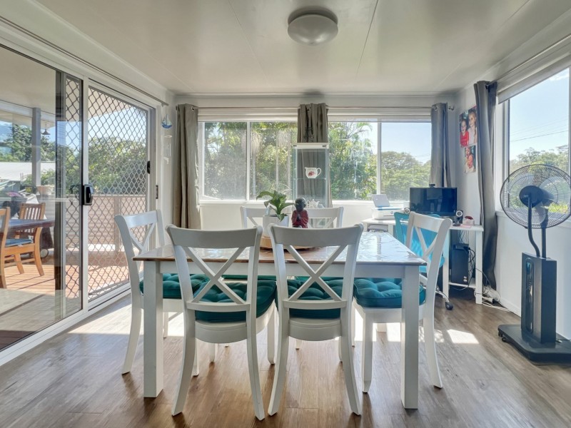 1 Vine Street, Macleay Island QLD 4184