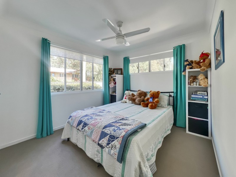 1 Vine Street, Macleay Island QLD 4184