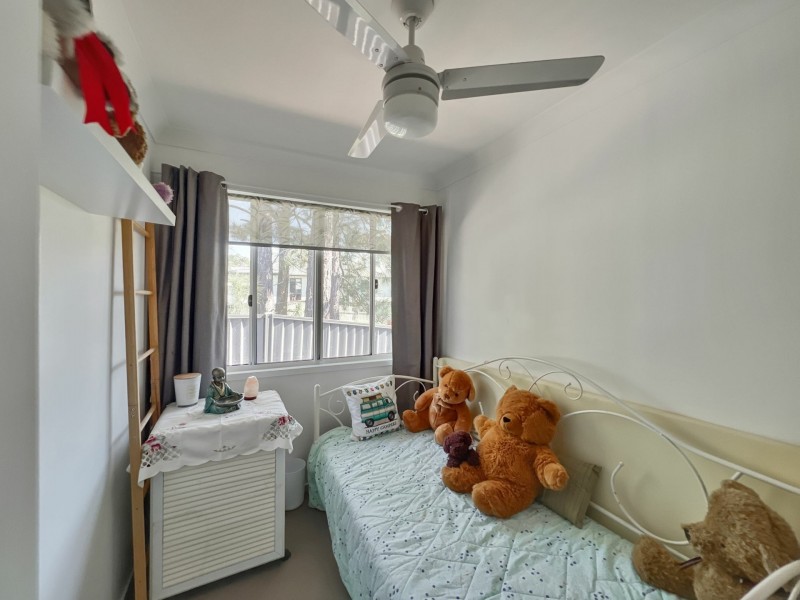 1 Vine Street, Macleay Island QLD 4184