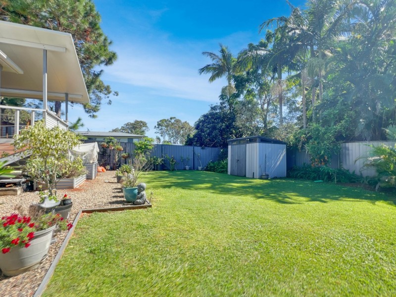 1 Vine Street, Macleay Island QLD 4184