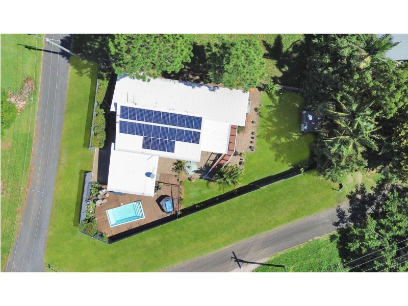 1 Vine Street, Macleay Island QLD 4184