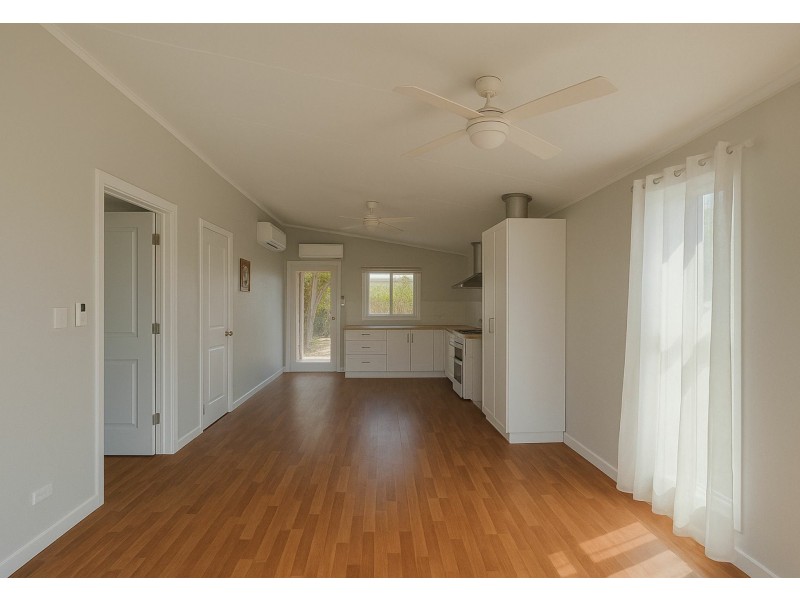 66 Eastbourne Terrace, Macleay Island QLD 4184