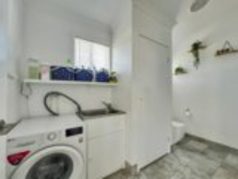 1 Vine Street, Macleay Island QLD 4184