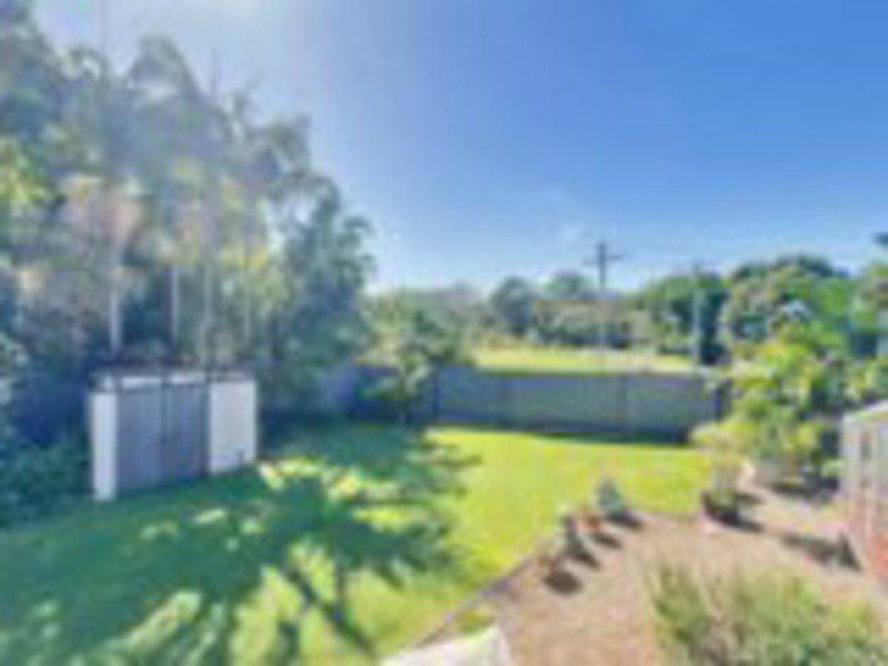 1 Vine Street, Macleay Island QLD 4184