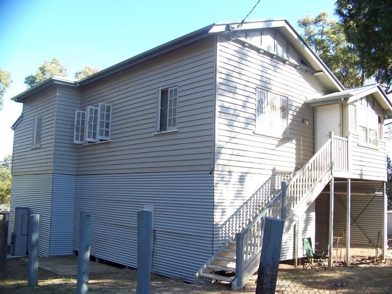 9 Percival Street, Macleay Island QLD 4184