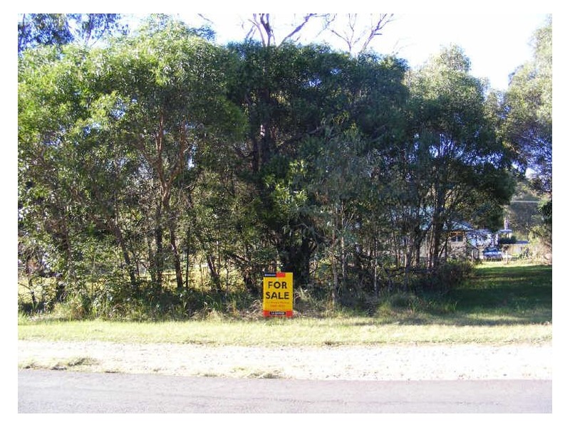 110 High Central Road, Macleay Island QLD 4184