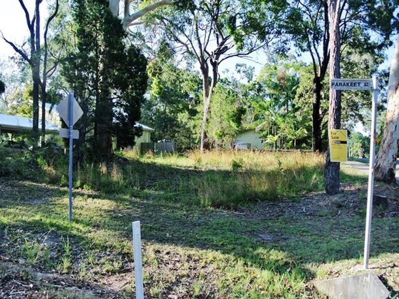 1 Parakeet Street, Macleay Island QLD 4184