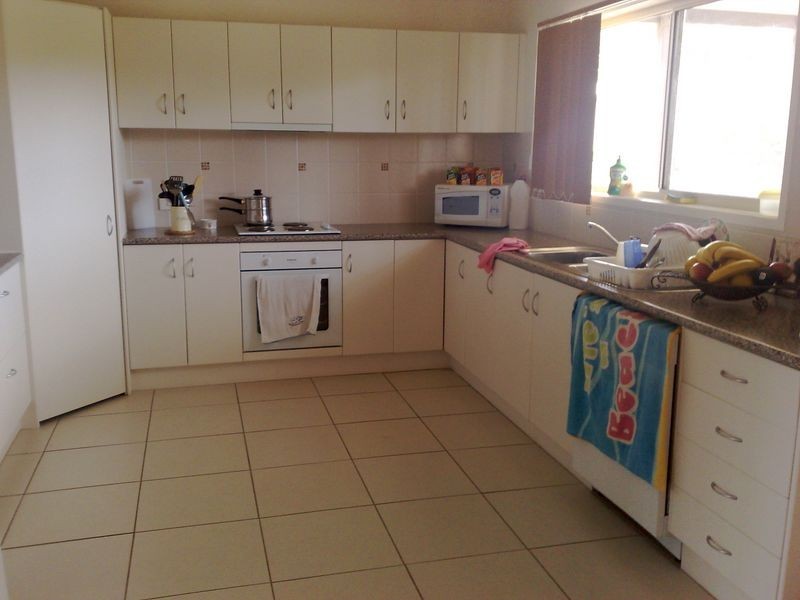 4 Cooee, Macleay Island QLD 4184