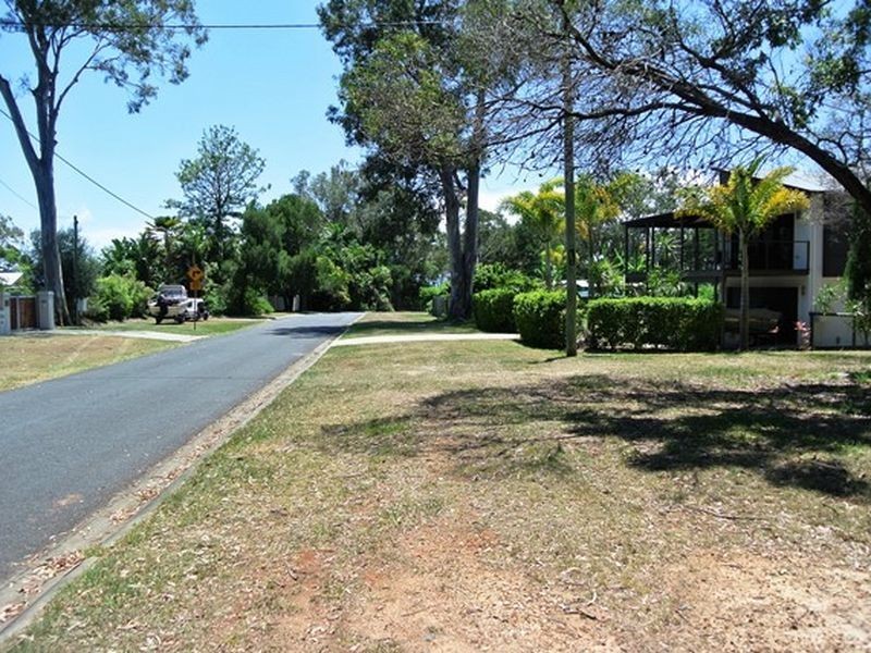 74 Coondooroopa Drive, Macleay Island QLD 4184