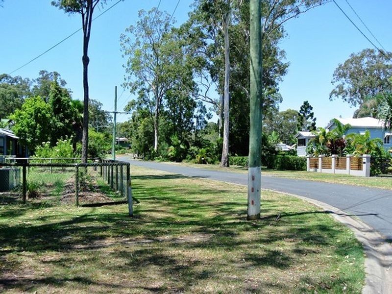 74 Coondooroopa Drive, Macleay Island QLD 4184