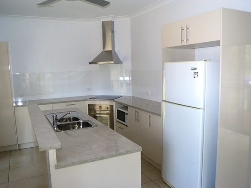 23 Alexander Street, Macleay Island QLD 4184