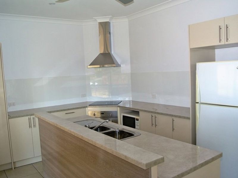 23 Alexander Street, Macleay Island QLD 4184