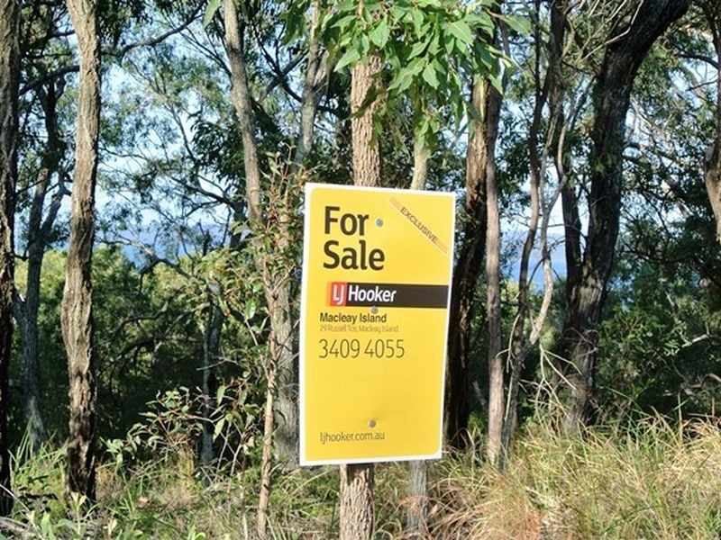 11 Beelong Street, Macleay Island QLD 4184