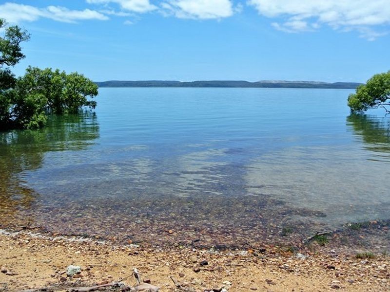 19 Tukkeri Street, Macleay Island QLD 4184