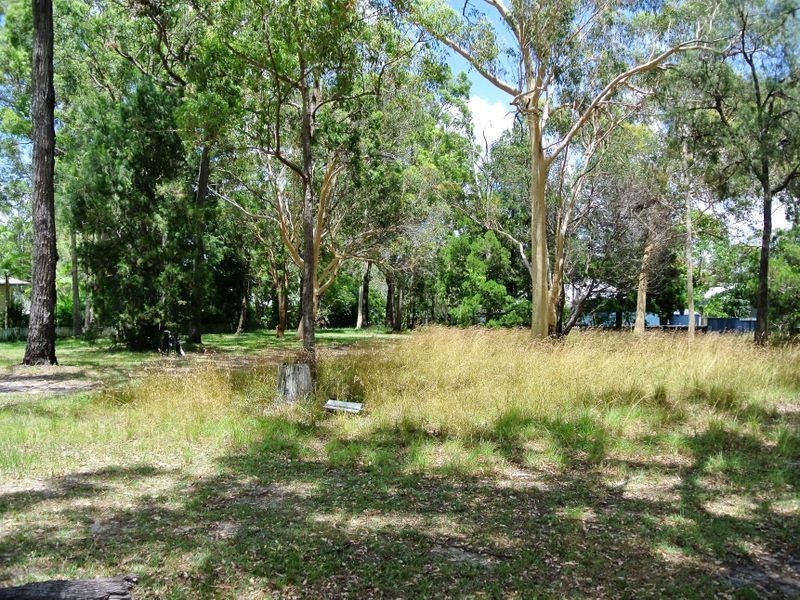 17 President Terrace, Macleay Island QLD 4184