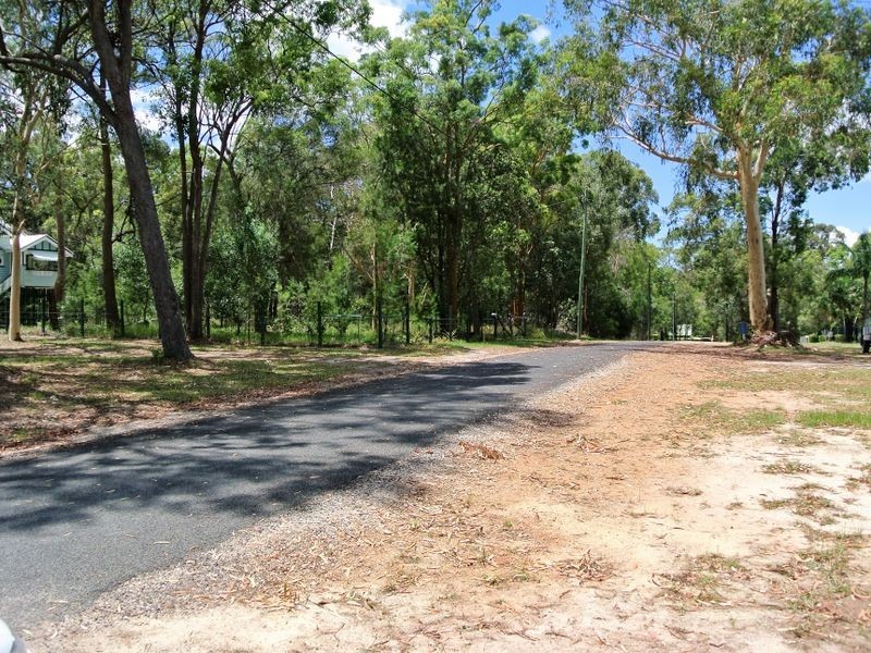 17 President Terrace, Macleay Island QLD 4184
