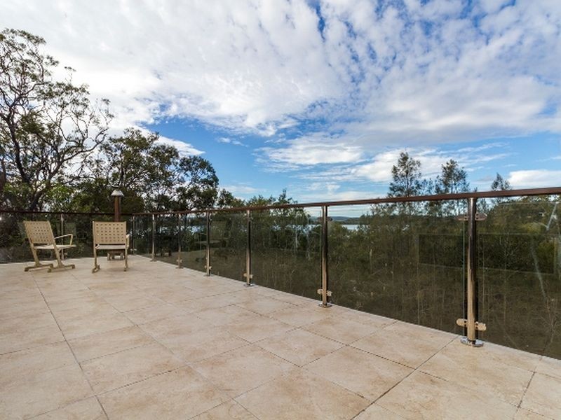 14 Hilda Crescent, Macleay Island QLD 4184